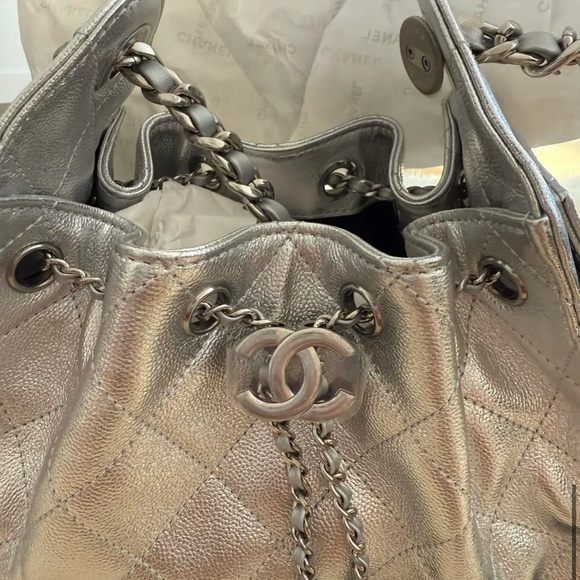 Chanel 25 mini metallic silver caviar leather ruthenium hardware - Picture 6 of 7